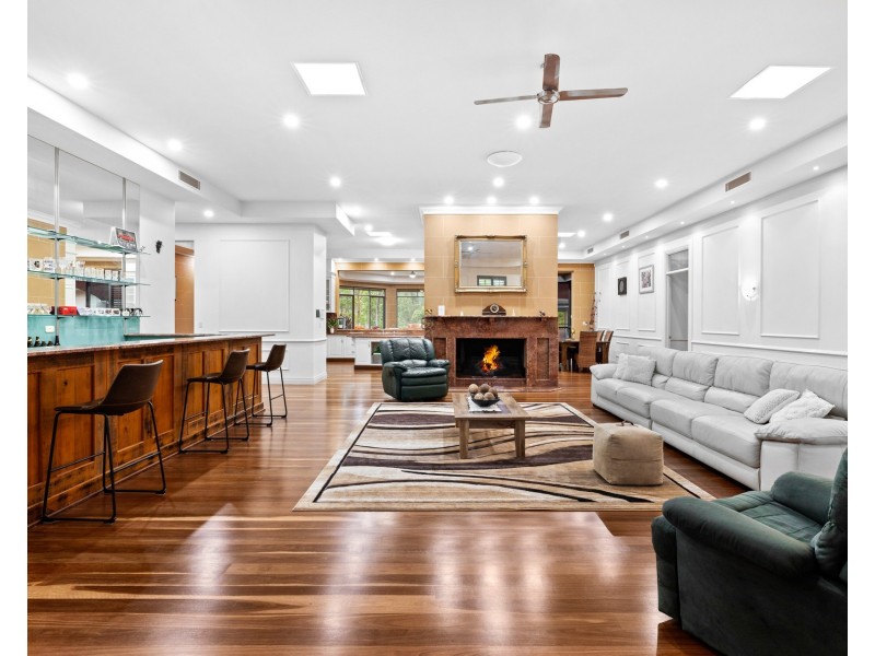 28a Lesley Anne Court, Maudsland QLD 4210