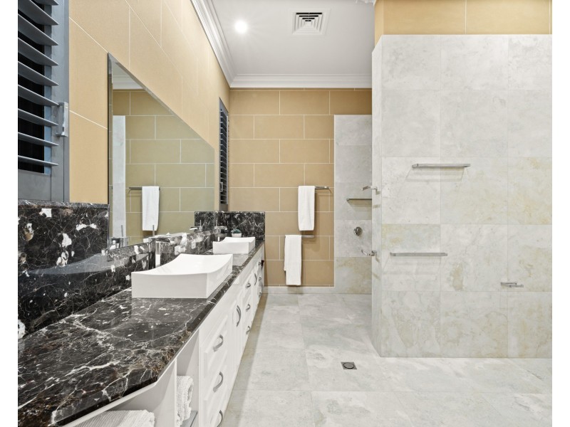 28a Lesley Anne Court, Maudsland QLD 4210