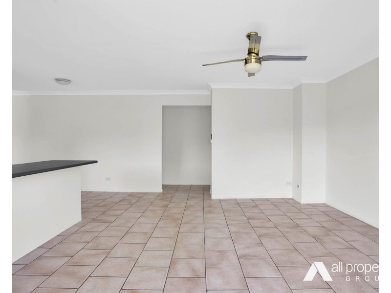116 Lamberth Road, Regents Park QLD 4118