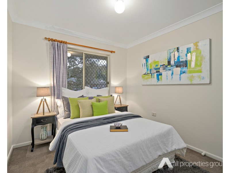 4 Elmwood Court, Boronia Heights QLD 4124