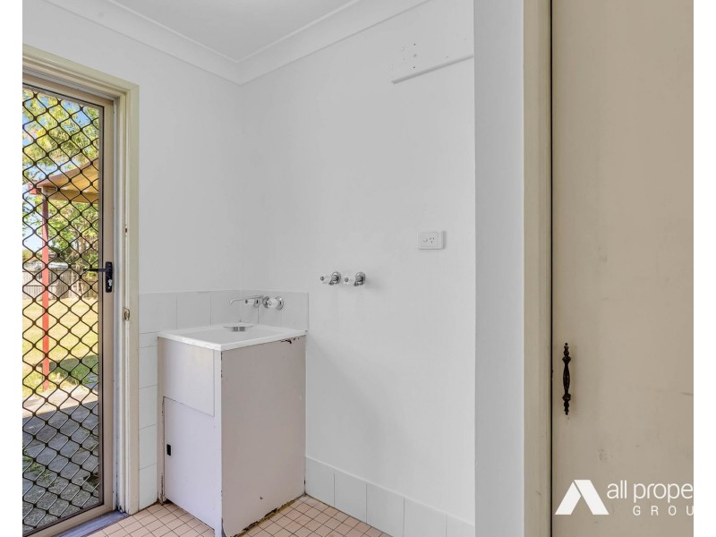 17 Monduran Street, Marsden QLD 4132
