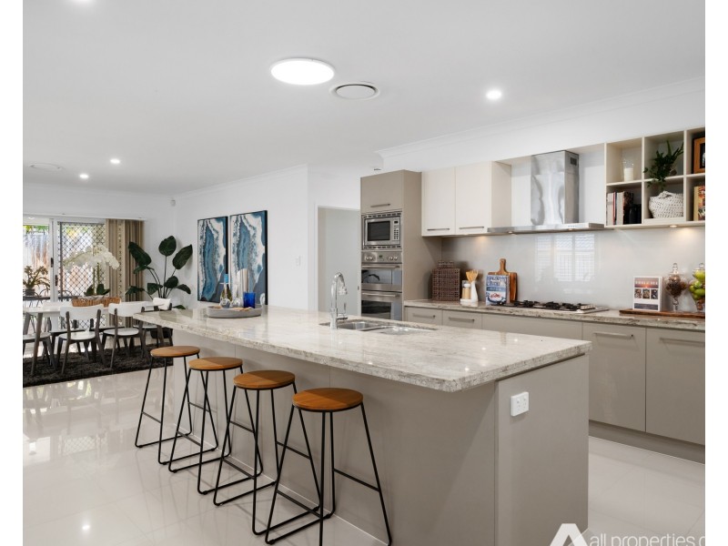 31 Oak Street, Heathwood QLD 4110