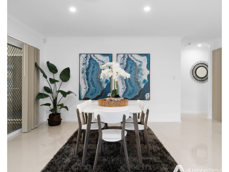 31 Oak Street, Heathwood QLD 4110