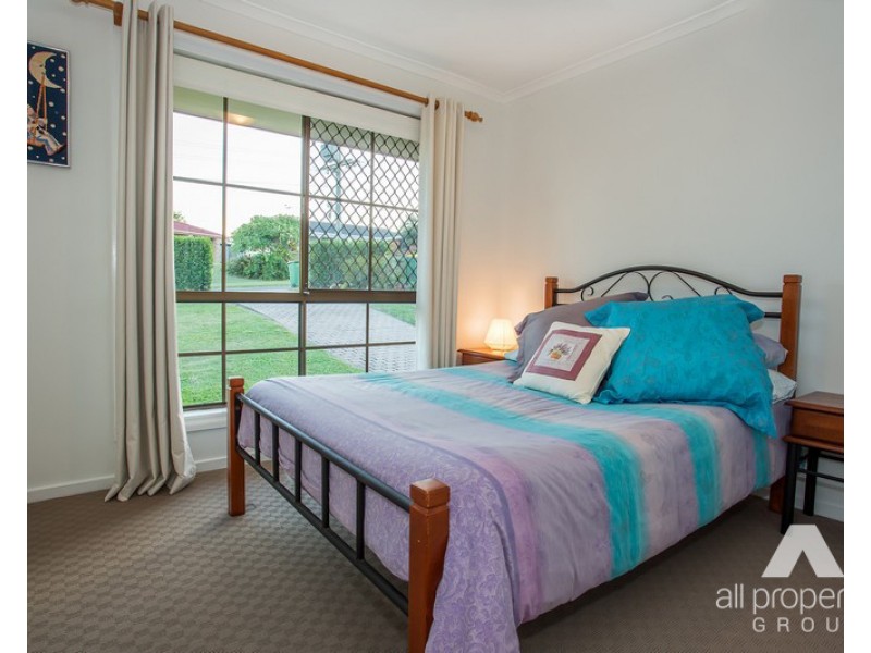 38 Parkroyal Crescent, Regents Park QLD 4118