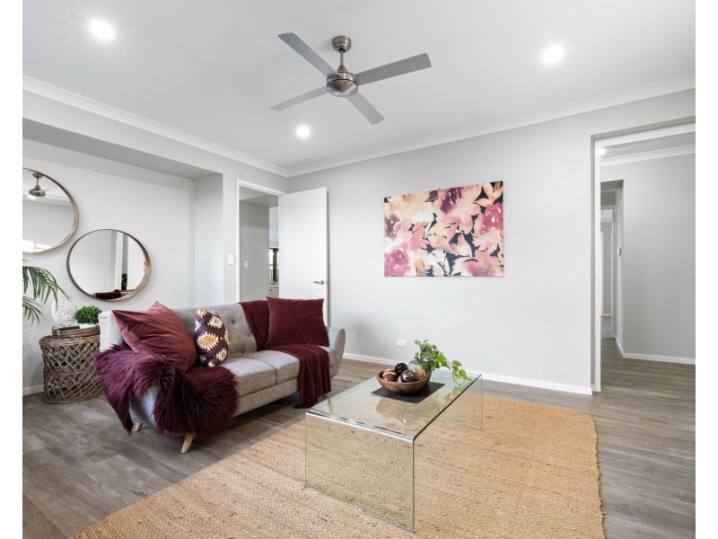 55 Cooper Crescent, Jimboomba QLD 4280