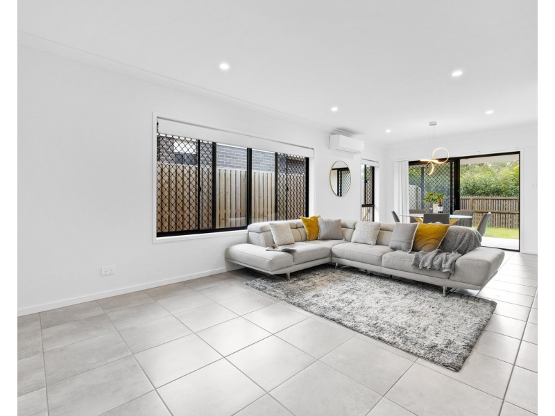 59 Macadamia Circuit, Park Ridge QLD 4125