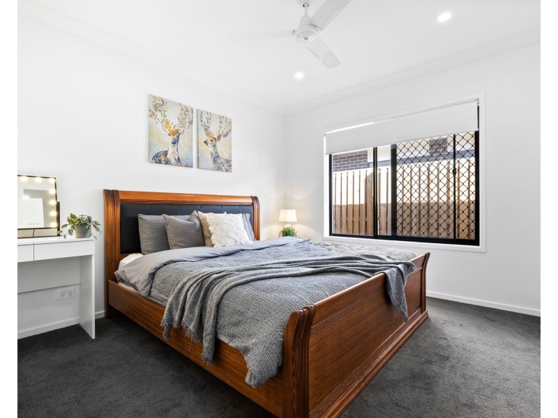 59 Macadamia Circuit, Park Ridge QLD 4125