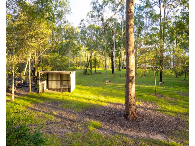 876-882 Teviot Road, South Maclean QLD 4280