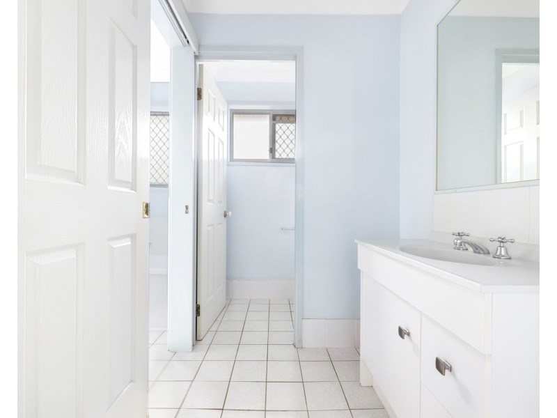 28 Wilkinson Drive, Crestmead QLD 4132