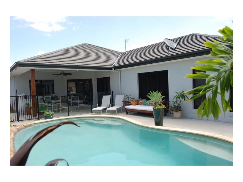 20 Iridium Dr, Hope Island QLD 4212