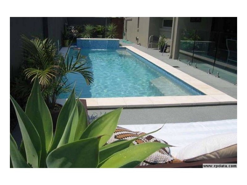 6 Ruthenium Crt, Hope Island QLD 4212