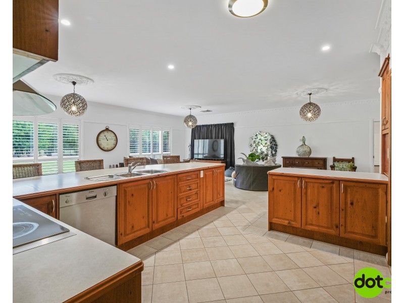 21 Waverly Drive, Dubbo NSW 2830