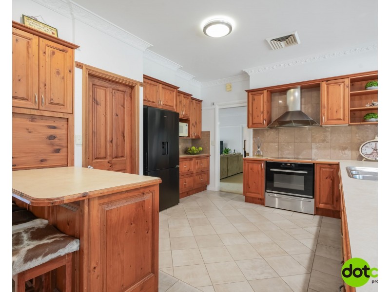 21 Waverly Drive, Dubbo NSW 2830