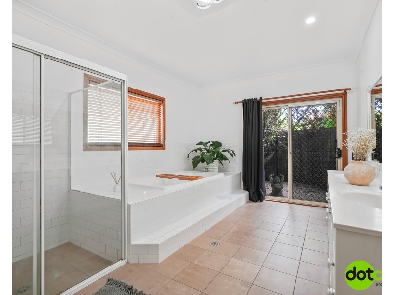 21 Waverly Drive, Dubbo NSW 2830