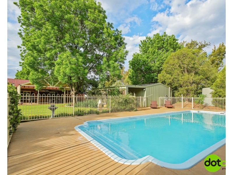 21 Waverly Drive, Dubbo NSW 2830