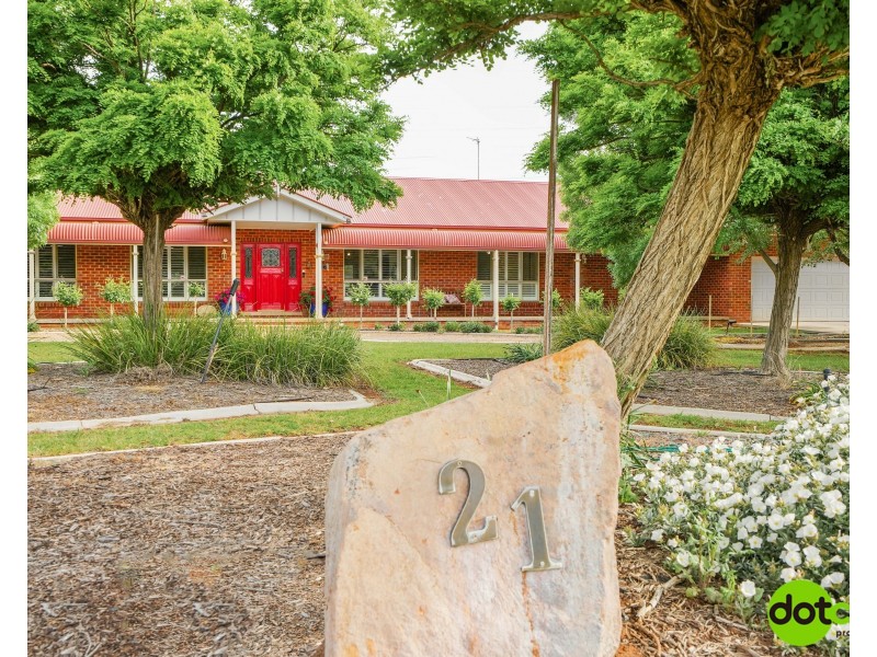 21 Waverly Drive, Dubbo NSW 2830