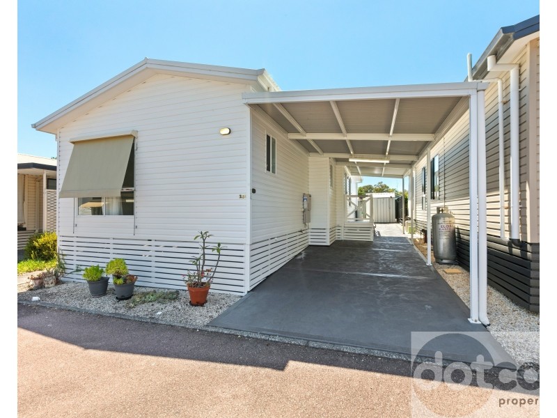 34a/2 Mulloway Road, Chain Valley Bay NSW 2259