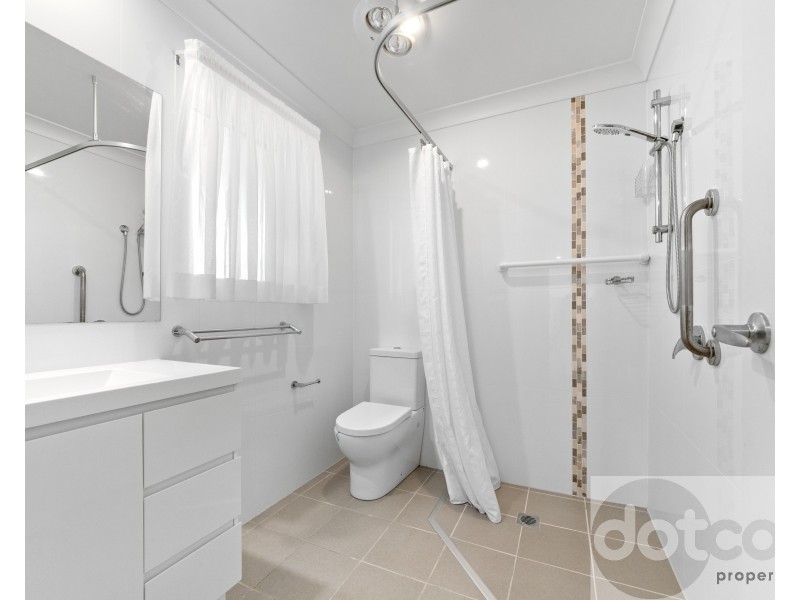 34a/2 Mulloway Road, Chain Valley Bay NSW 2259