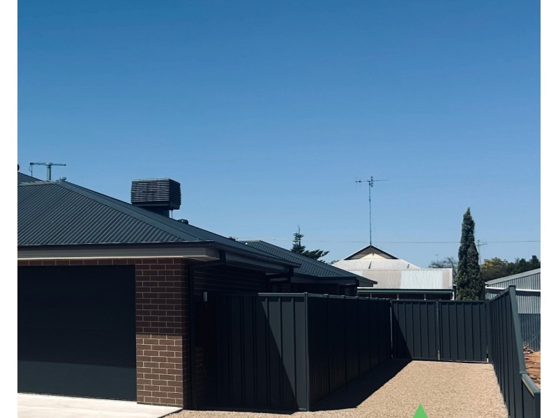 22b Lewis Crescent, Finley NSW 2713