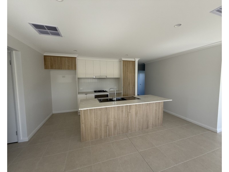 47 Lewis Crescent, Finley NSW 2713