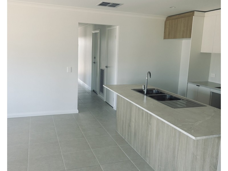 47 Lewis Crescent, Finley NSW 2713