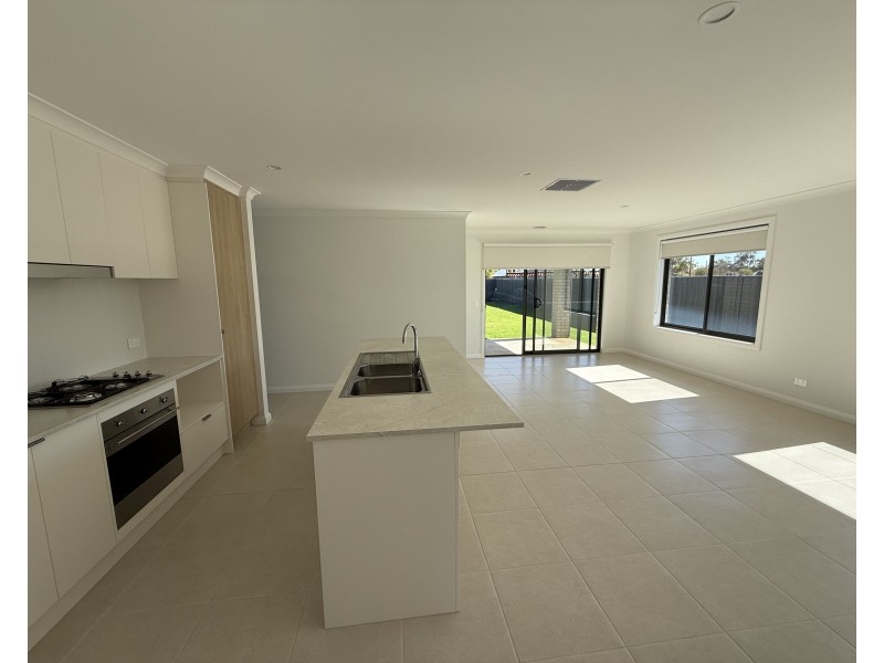 47 Lewis Crescent, Finley NSW 2713