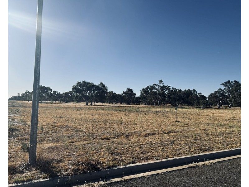 1 Argoon Avenue, Jerilderie NSW 2716