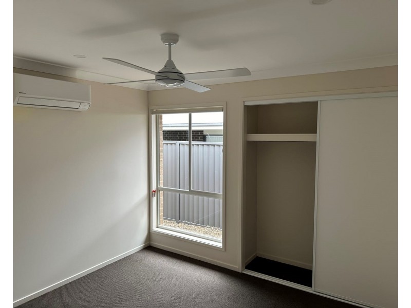 2/14 Riparian Circuit, Cessnock NSW 2325