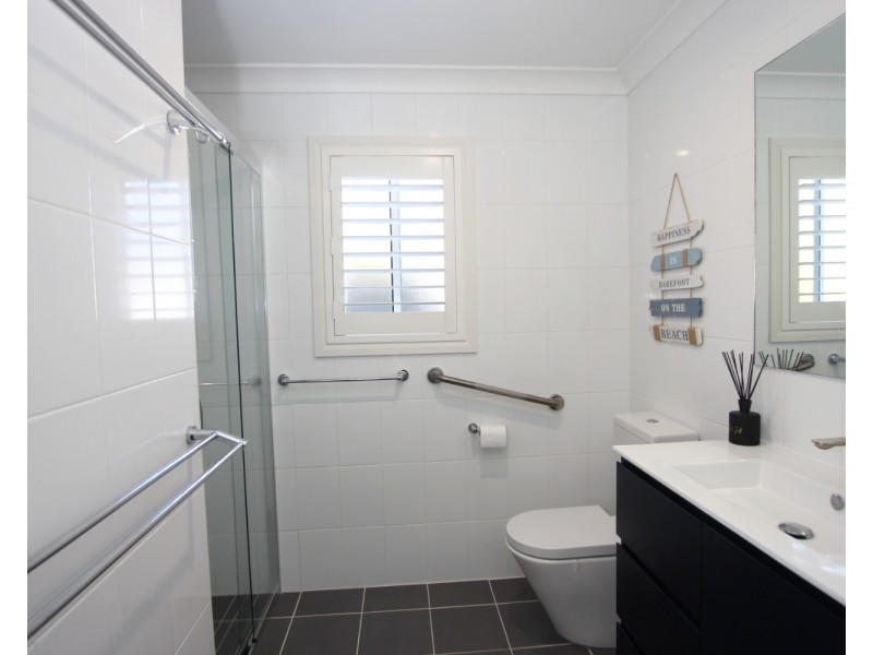 35A Prince of Wales Crescent, Kincumber NSW 2251