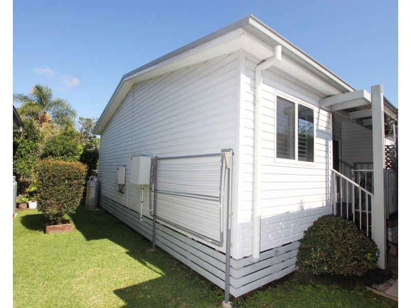 35A Prince of Wales Crescent, Kincumber NSW 2251