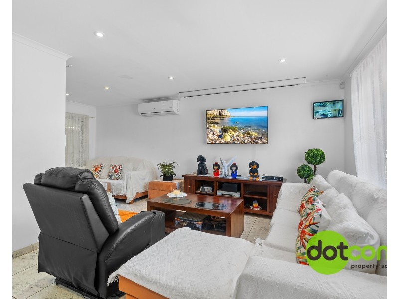 4 Darling Street, Abbotsbury NSW 2176