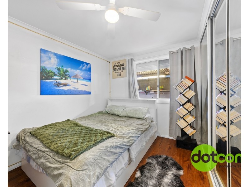 4 Darling Street, Abbotsbury NSW 2176