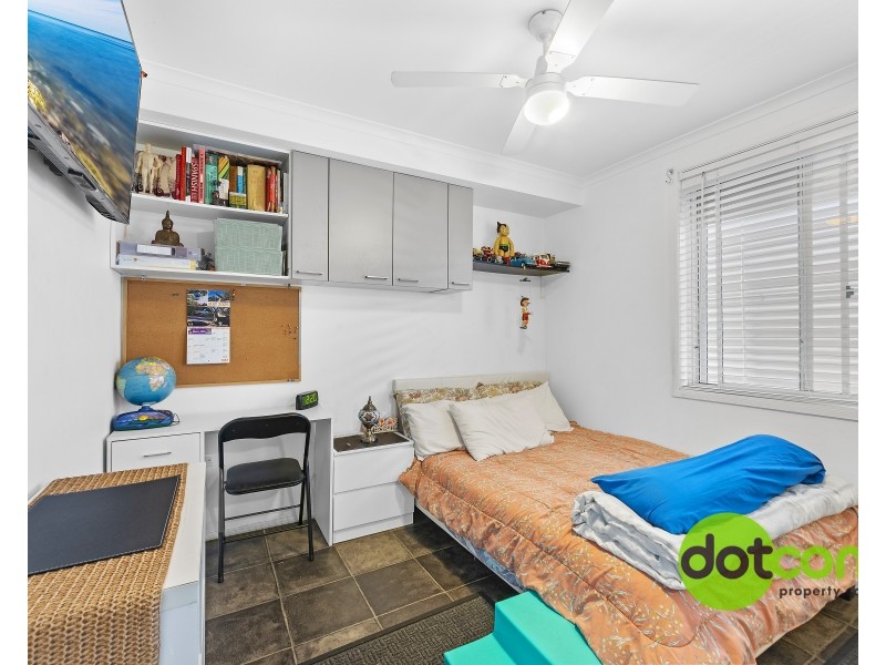 4 Darling Street, Abbotsbury NSW 2176