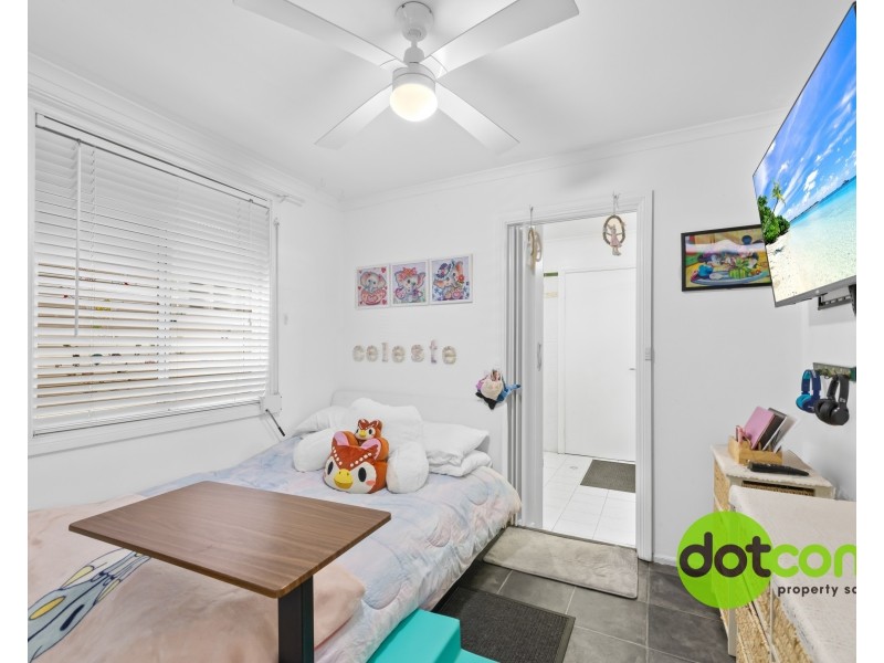 4 Darling Street, Abbotsbury NSW 2176