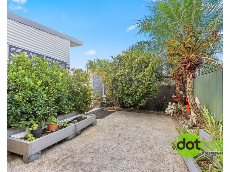 4 Darling Street, Abbotsbury NSW 2176