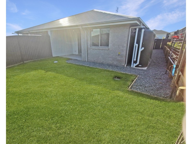 12 Font Hill Drive, Farley NSW 2320