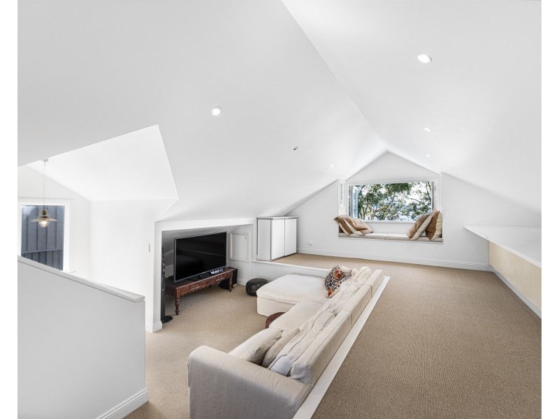 90 Skye Point Road, Coal Point NSW 2283