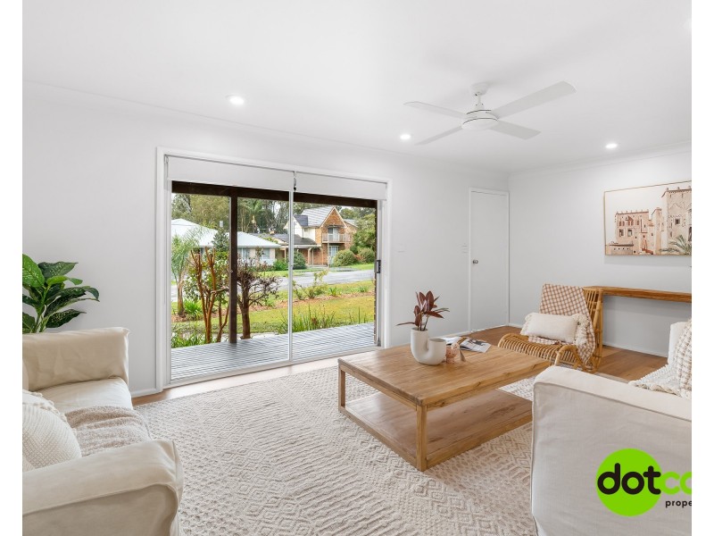 1 Lloyd Avenue, Chain Valley Bay NSW 2259
