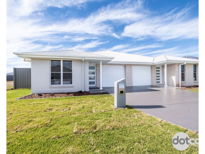 6b Strait Avenue, Dubbo NSW 2830
