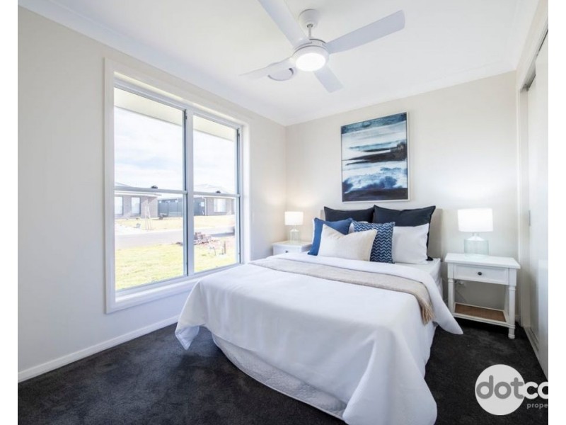 6b Strait Avenue, Dubbo NSW 2830