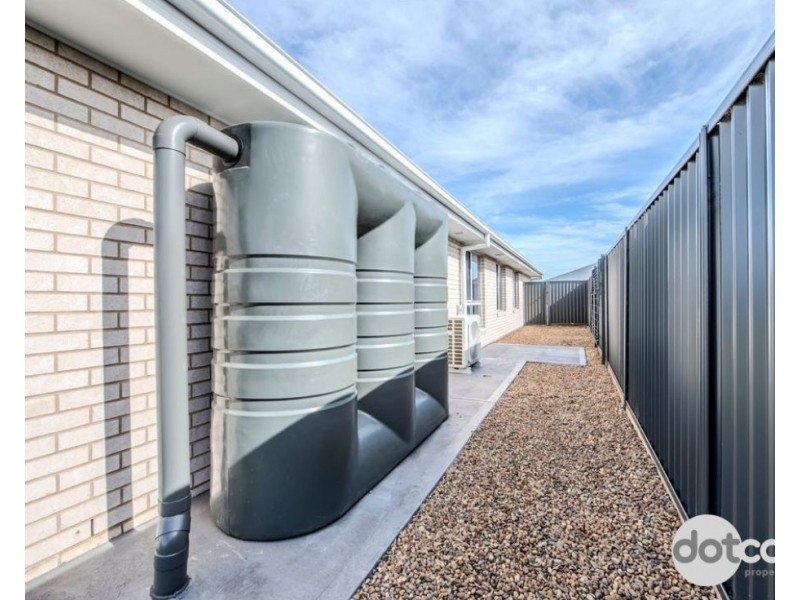 6b Strait Avenue, Dubbo NSW 2830