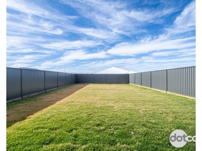 6b Strait Avenue, Dubbo NSW 2830