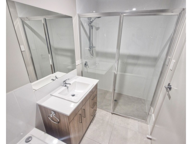 18 Wattle Street, Kootingal NSW 2352