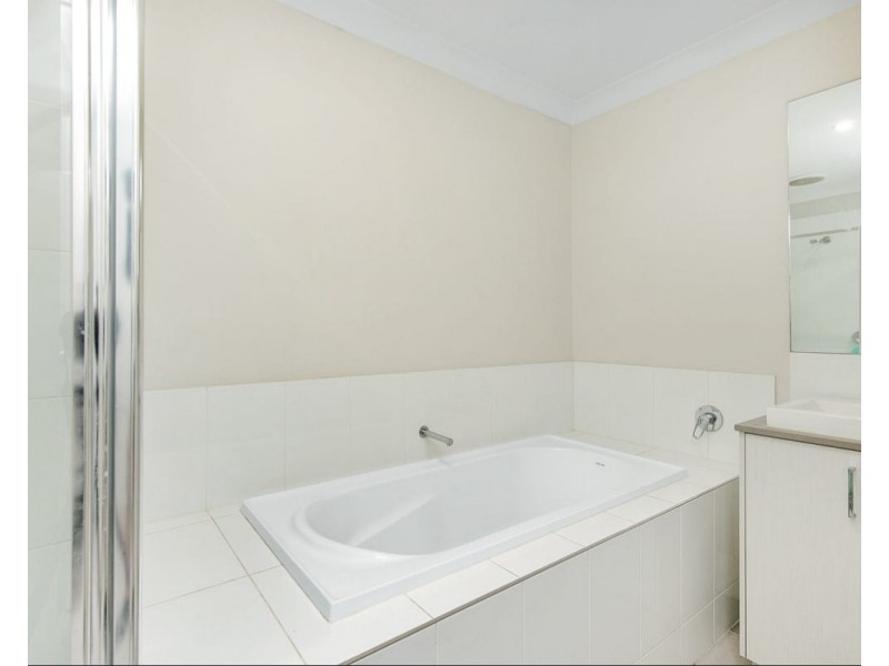 7 Flavum Street, Fletcher NSW 2287