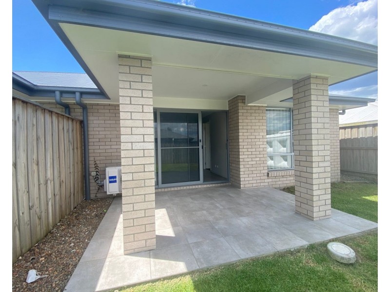 7 Flavum Street, Fletcher NSW 2287