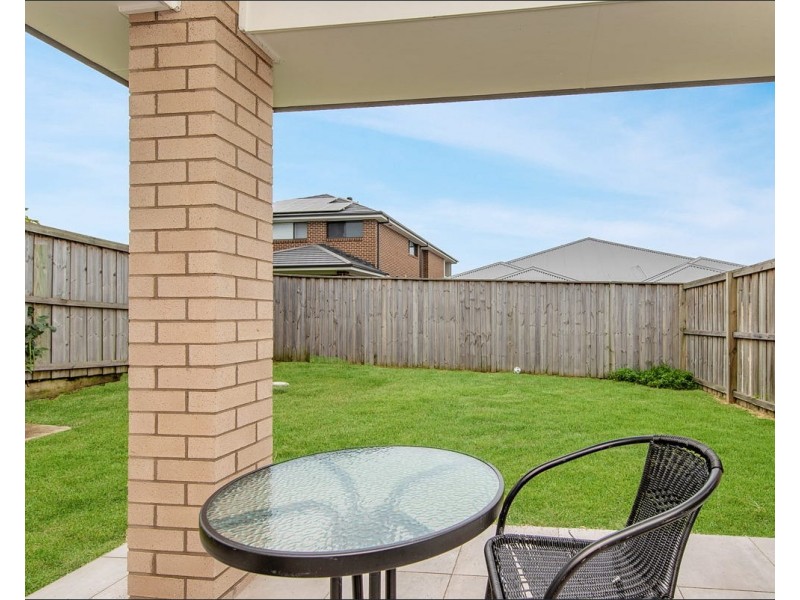 7 Flavum Street, Fletcher NSW 2287