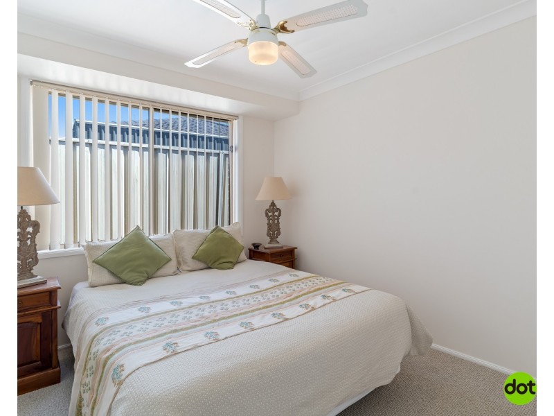 2 Hawker Close, Hamlyn Terrace NSW 2259