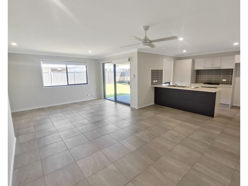 21 Riparian Circuit, Cessnock NSW 2325