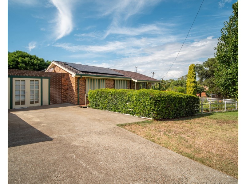 24 Angela Street, East Tamworth NSW 2340