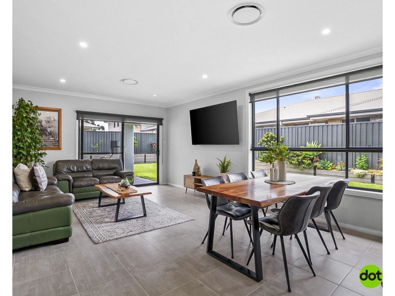 36 Lawrence Avenue, Wyee NSW 2259